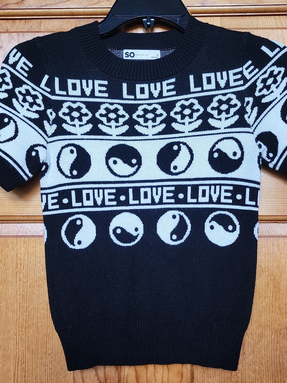 SO Black & White 'Love' Pattern Short-Sleeve Sweater